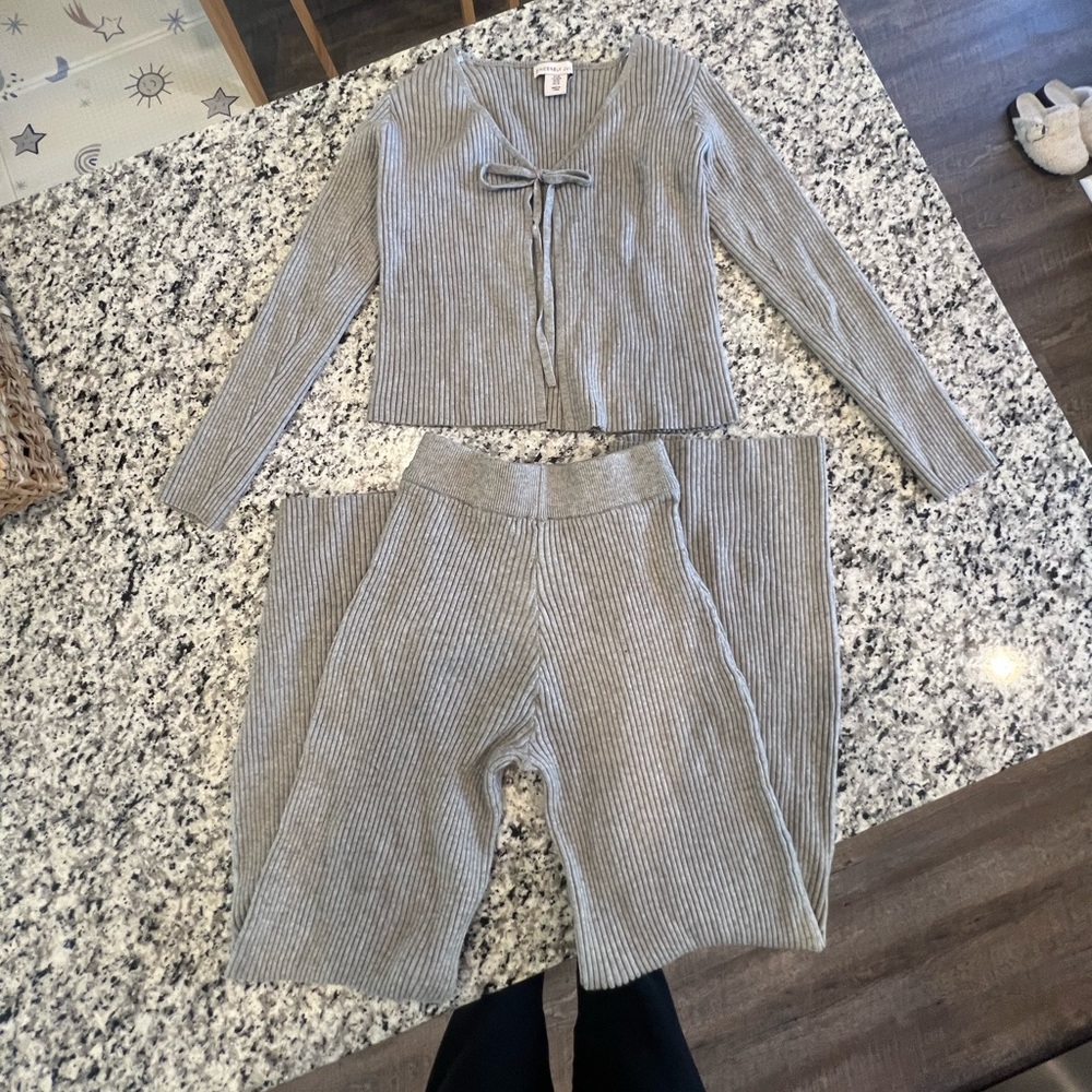 Women’s 2 piece ribbed set